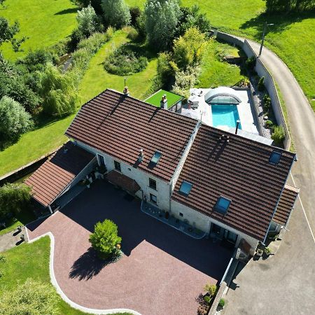 Domaine Le Puits Du Moulin Bed & Breakfast Comberjon Luaran gambar