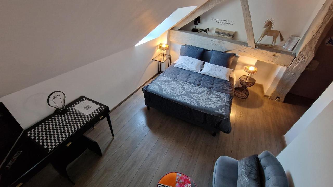 Domaine Le Puits Du Moulin Bed & Breakfast Comberjon Luaran gambar